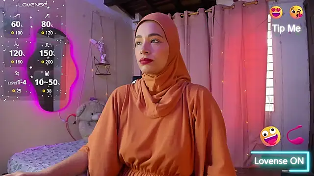 Snapshot of ShanaJamil chatting on December 3, 2:27 pm ShanaJamil online show from December 3, 2:27 pm