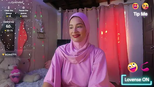 Snapshot of ShanaJamil chatting on November 15, 12:20 pm ShanaJamil online show from November 15, 12:20 pm