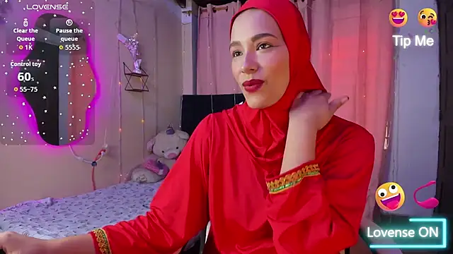 Snapshot of ShanaJamil chatting on December 17, 12:21 pm ShanaJamil online show from December 17, 12:21 pm