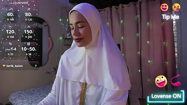 Snapshot of ShanaJamil chatting on November 4, 12:09 pm ShanaJamil online show from November 4, 12:09 pm