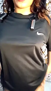 Ceylon couple online show from February 22, 9:38 pm