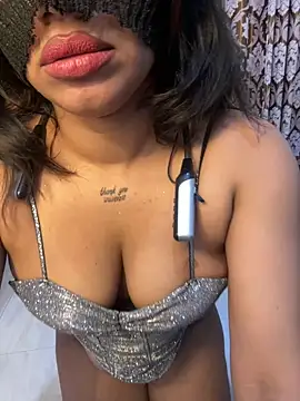 Snapshot of Ceylon_couple chatting on May 12, 7:20 pm Ceylon couple online show from May 12, 7:20 pm