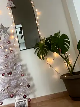 dirty coupleXxXx online show from November 2, 9:03 am