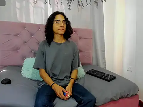 EthanBlackwoodd online show from November 11, 6:47 pm