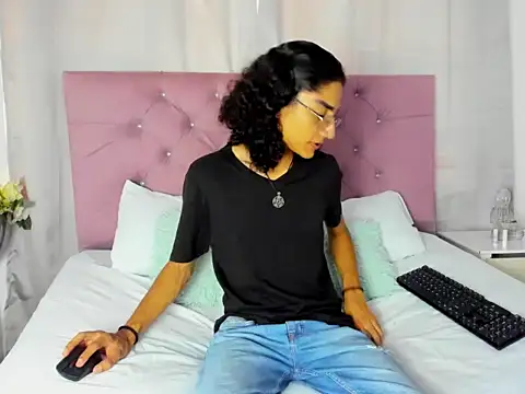 EthanBlackwoodd online show from October 8, 7:58 pm