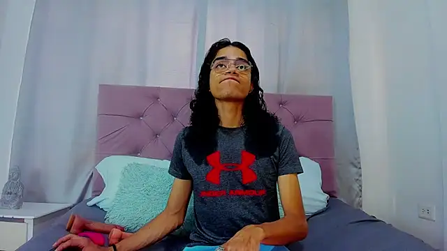 EthanBlackwoodd online show from February 7, 3:20 pm