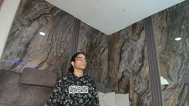 EthanBlackwoodd online show from March 6, 3:40 pm