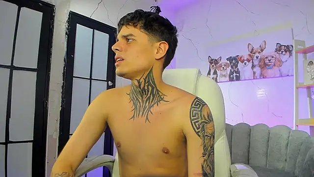 Declan-Fox online show from November 8, 4:38 am