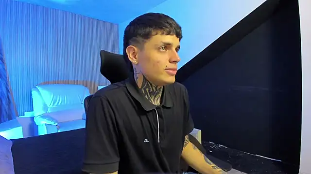 Declan-Fox online show from September 30, 3:56 am