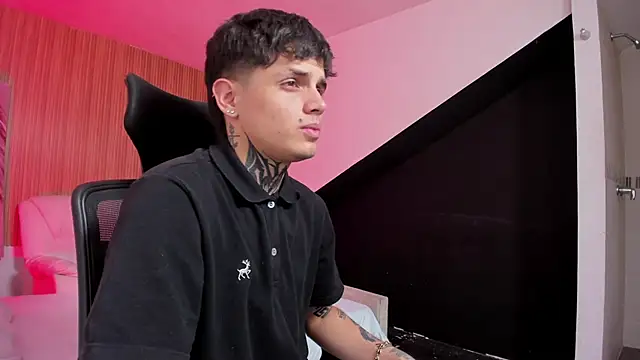 Declan-Fox online show from September 16, 3:40 am