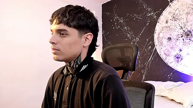 Declan-Fox online show from October 12, 12:17 pm