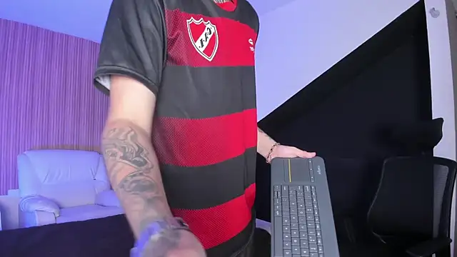 Declan-Fox online show from October 7, 12:17 pm