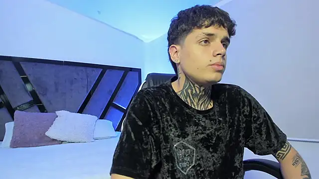 Declan-Fox online show from September 17, 3:41 am