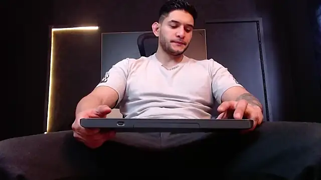 RichardMilleer online show from October 21, 1:54 pm