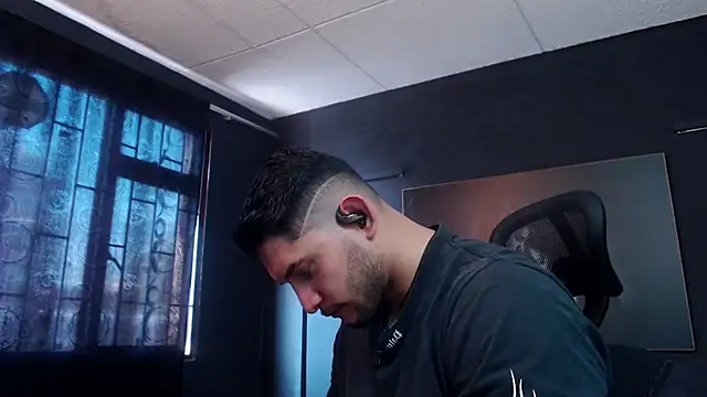 RichardMilleer online show from February 11, 1:44 pm