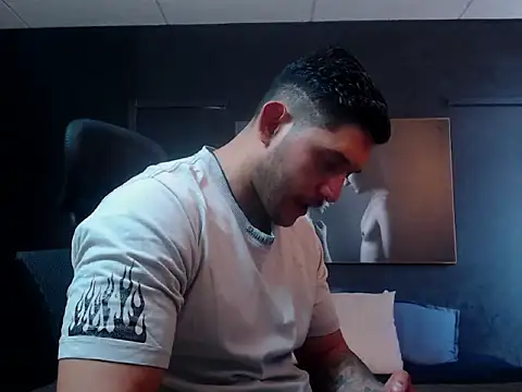 RichardMilleer online show from December 16, 2:43 pm