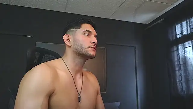 Snapshot of RichardMilleer chatting on June 20, 6:24 pm RichardMilleer online show from June 20, 6:24 pm