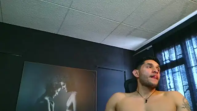 Snapshot of RichardMilleer chatting on May 13, 5:53 pm RichardMilleer online show from May 13, 5:53 pm