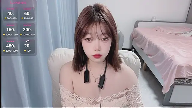 Lucky Cici online show from October 4, 11:39 pm