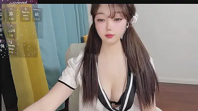 Lucky Cici online show from March 7, 2:00 pm