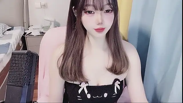 Lucky Cici online show from July 8, 7:47 pm