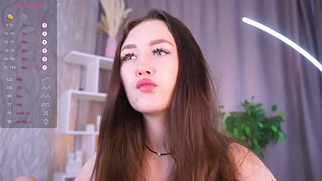 AlinaOrf online show from October 27, 5:08 am