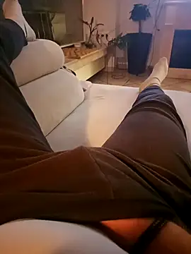 fullystroked online show from October 26, 10:21 pm