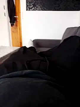 fullystroked online show from November 13, 7:56 am