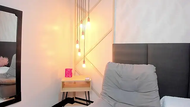 VivianSantana1 online show from October 31, 12:46 pm