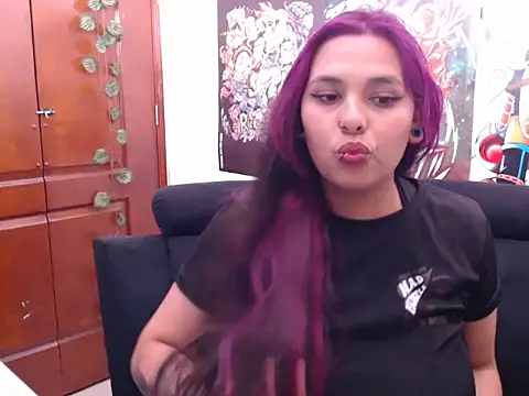 Snapshot of Rose_Jessy chatting on September 14, 2:45 am Rose Jessy online show from September 14, 2:45 am