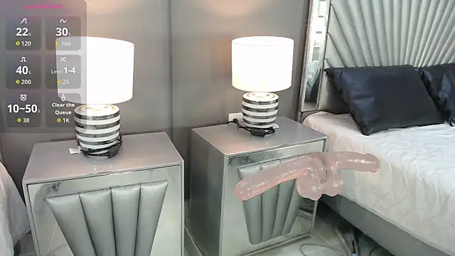 MavisManson online show from October 27, 7:48 pm