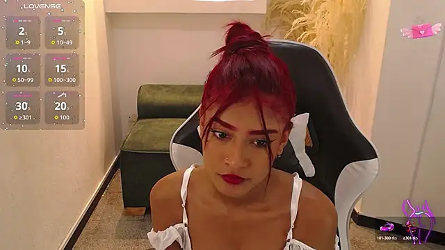 Anastasia DeVine online show from November 29, 1:00 pm