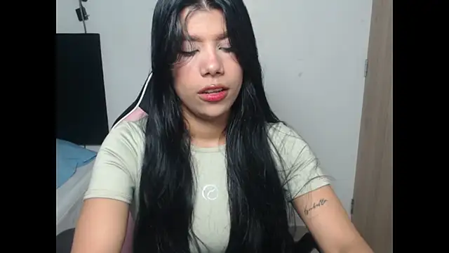 MayaScott11 online show from May 30, 9:04 am