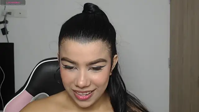 MayaScott11 online show from December 16, 9:08 pm