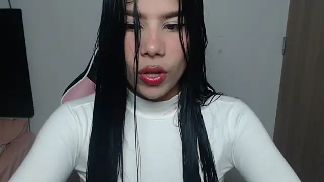 MayaScott11 online show from May 11, 9:10 am