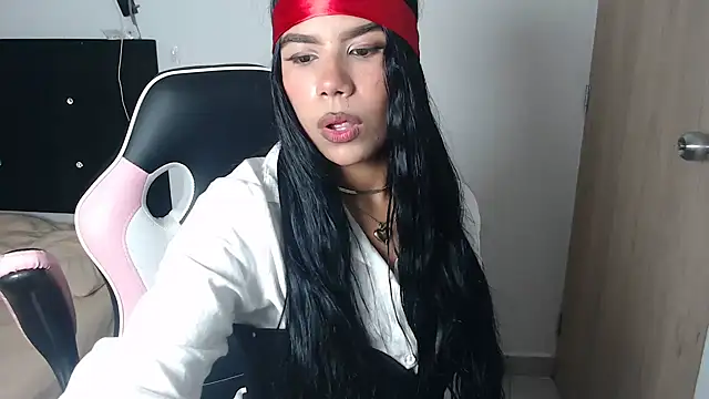 MayaScott11 online show from November 23, 7:13 pm