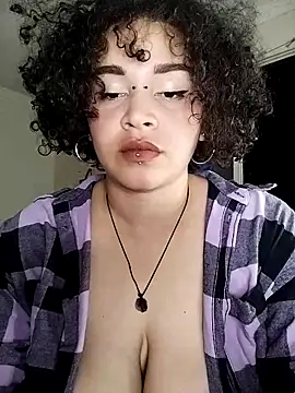 Julie wallace online show from November 7, 9:52 pm