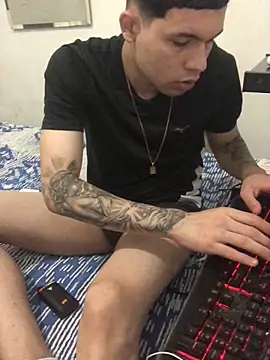 Snapshot of becmz chatting on September 16, 4:57 am becmz online show from September 16, 4:57 am