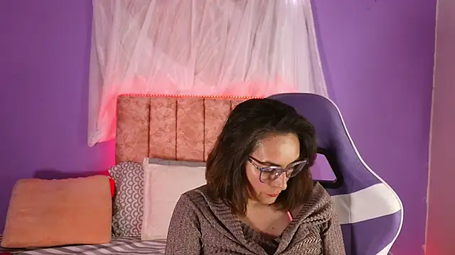 Ava Raye online show from June 1, 8:19 pm