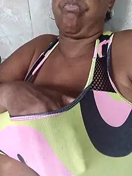 Rosabela04 online show from April 5, 12:01 pm