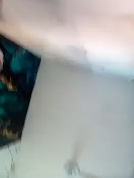 Snapshot of Rosabela04 chatting on November 3, 9:35 am Rosabela04 online show from November 3, 9:35 am