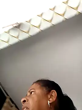 Snapshot of Rosabela04 chatting on November 28, 3:01 pm Rosabela04 online show from November 28, 3:01 pm