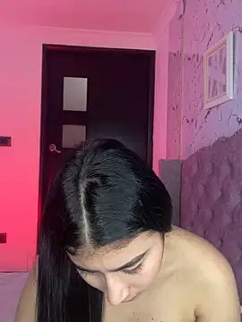 Isabella Montoya online show from October 22, 5:45 pm