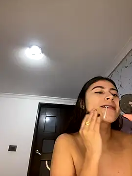 Isabella Montoya online show from November 20, 7:58 pm