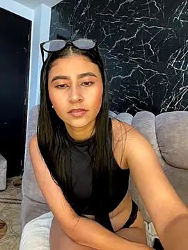 Isabella Montoya online show from September 19, 7:51 pm