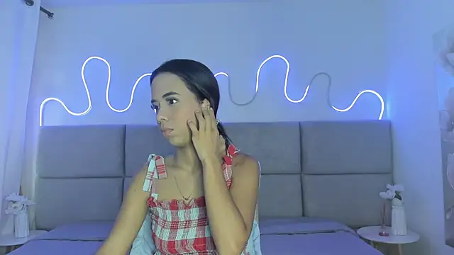 Snapshot of Anntonellaa chatting on November 1, 12:21 pm Anntonellaa online show from November 1, 12:21 pm