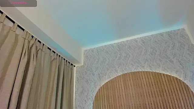 Snapshot of Sophiie_Belle chatting on October 11, 2:29 pm Sophiie Belle online show from October 11, 2:29 pm