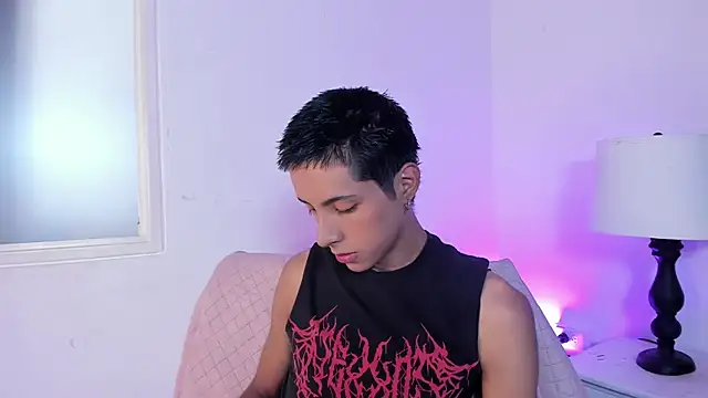 EstivenSallas online show from September 18, 8:12 pm