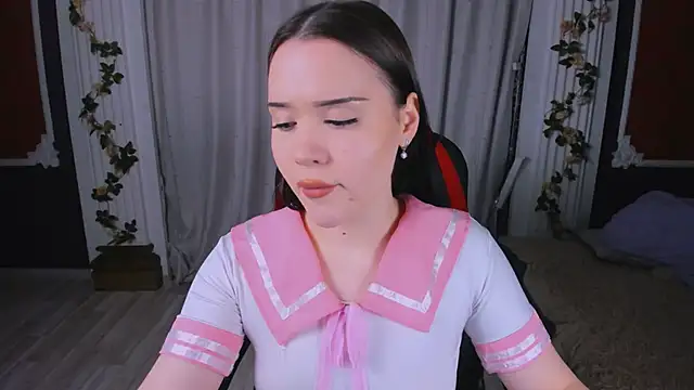 Snapshot of _spicygirl chatting on October 4, 4:03 am spicygirl online show from October 4, 4:03 am