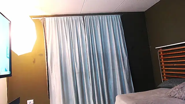 arnold taylor online show from January 7, 10:15 pm